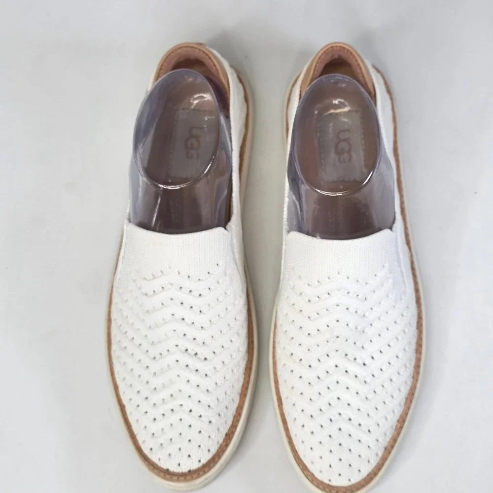 UGG Sammy Chevron Sneakers Women's 9 White Knit Slip-On Casual Breathable Shoes